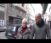 Avó loira fazendo sexo