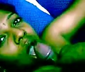 Freche Inderin bei Blowjob