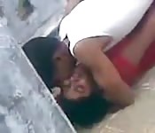 Una scopata in terrazza all'aria aperta