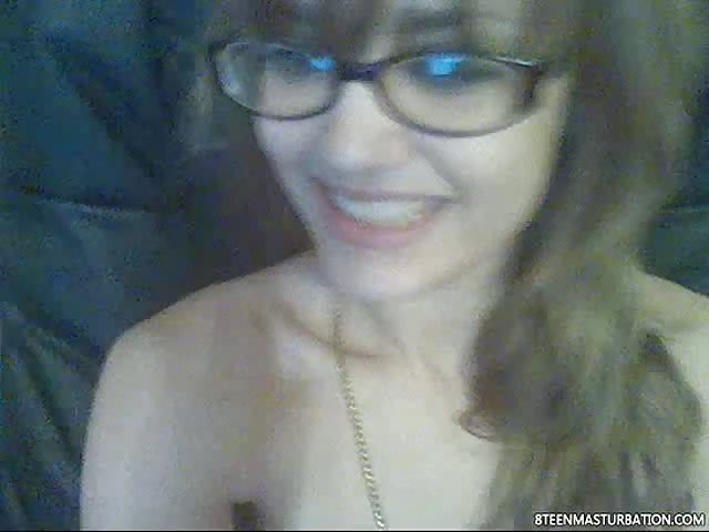 Stunning webcam girl masturbates