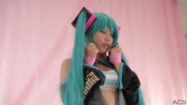 640px x 360px - Two Japanese cosplayers fuck - BUBBAPORN.COM
