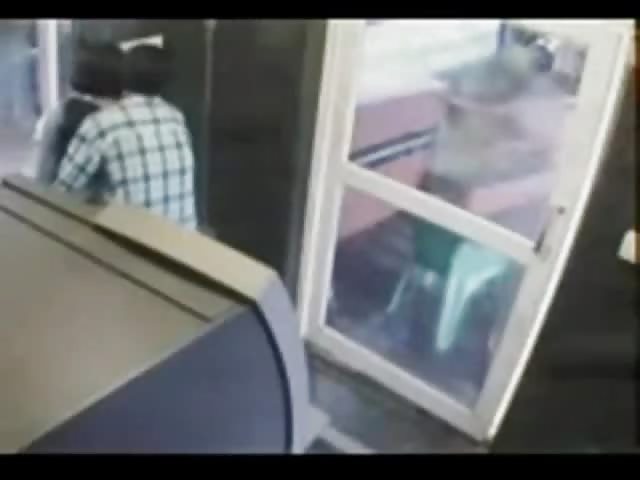 Perverted Indians get nasty at ATM machine - BUBBAPORN.COM