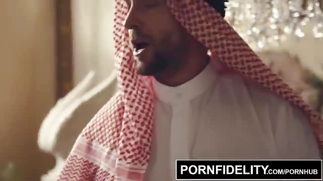Arab wife pounded hard - BUBBAPORN.COM